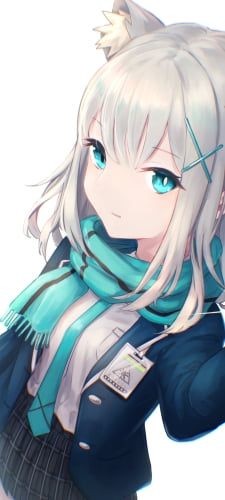 水を持つ微笑む砂狼シロコ / ブルアカ / ブルーアーカイブのAndroid用のスマホ壁紙