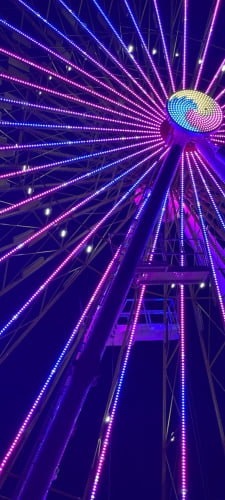 光る夜の観覧車のAndroid用のスマホ壁紙