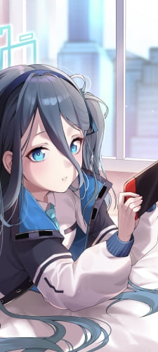 ベッドに寝ながらゲームをする天童アリス / ブルアカ / ブルーアーカイブのAndroid用のスマホ壁紙
