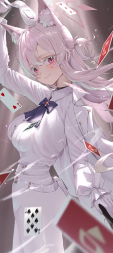 沢山のトランプとこちらを見つめる清澄アキラ / ブルアカ / ブルーアーカイブのAndroid用のスマホ壁紙