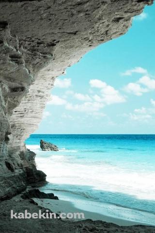海が見える洞窟のAndroidの壁紙(320px x 480px) スマホ用