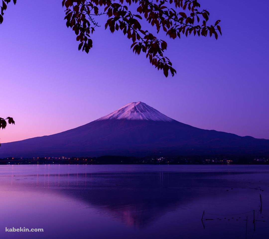 湖に映る逆さ富士のAndroidの壁紙(1080px x 960px) スマホ用
