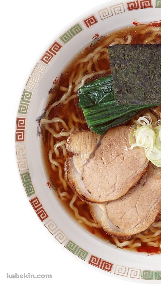 美味しそうな醤油ラーメン チャーシュー ほうれん草 海苔のAndroidの壁紙(540px x 960px) スマホ用