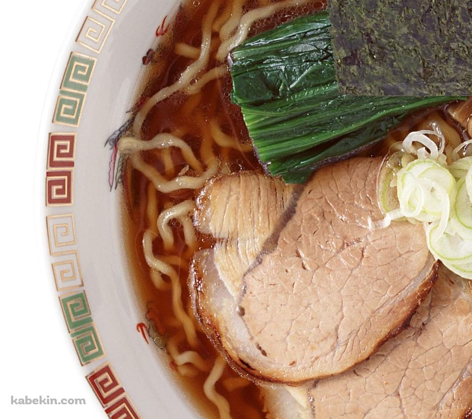 美味しそうな醤油ラーメン チャーシュー ほうれん草 海苔のAndroidの壁紙(960px x 854px) スマホ用