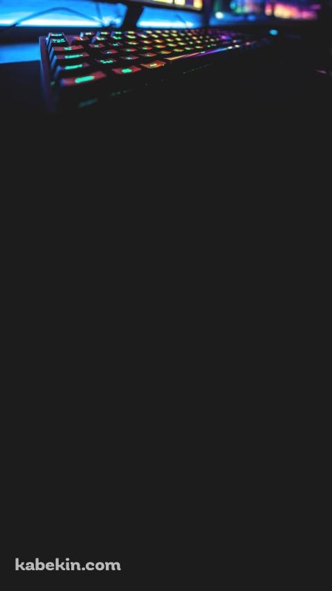 パソコンとメカニカルキーボードのAndroidの壁紙(480px x 854px) スマホ用