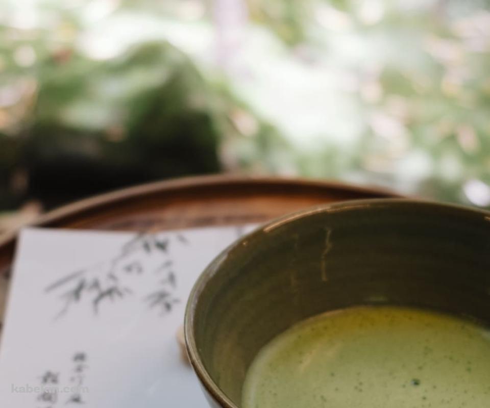 お盆に載った抹茶のAndroidの壁紙(960px x 800px) スマホ用