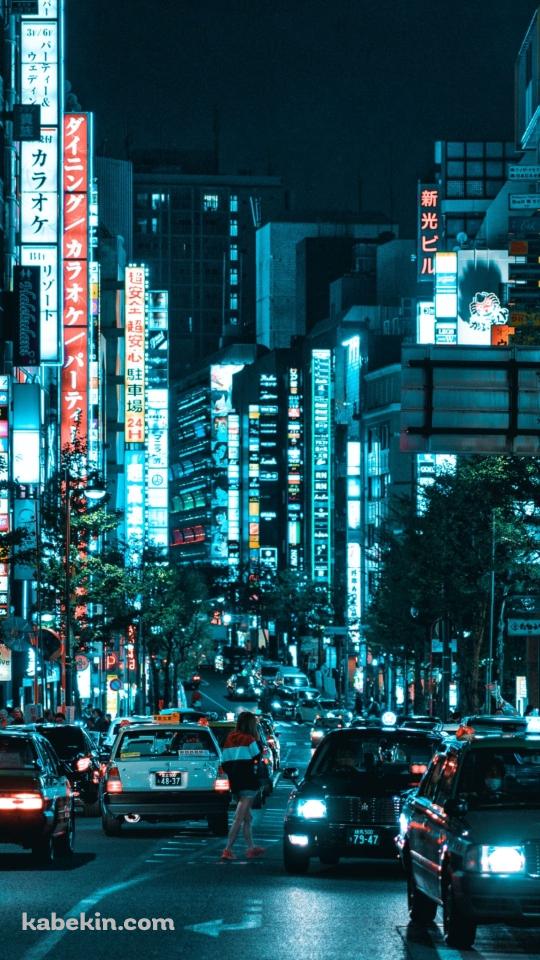 新宿 夜の街並みのAndroidの壁紙(540px x 960px) スマホ用