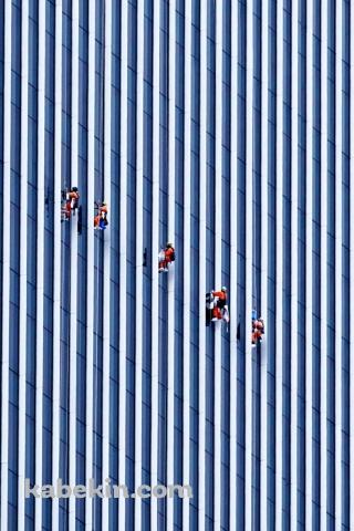 高層ビルを清掃する人のAndroidの壁紙(320px x 480px) スマホ用