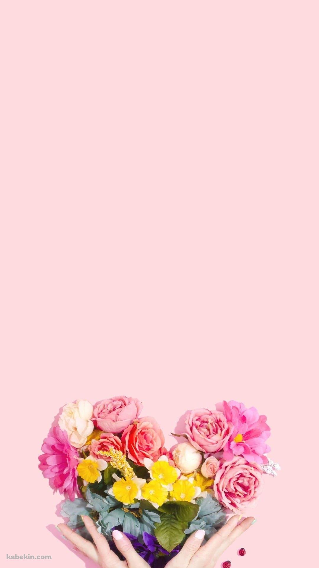 可愛いハート型のフラワーアレンジメントのAndroidの壁紙(1080px x 1920px) スマホ用