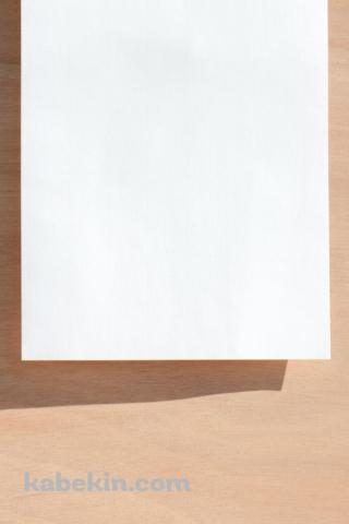 木の板と白い紙のAndroidの壁紙(320px x 480px) スマホ用