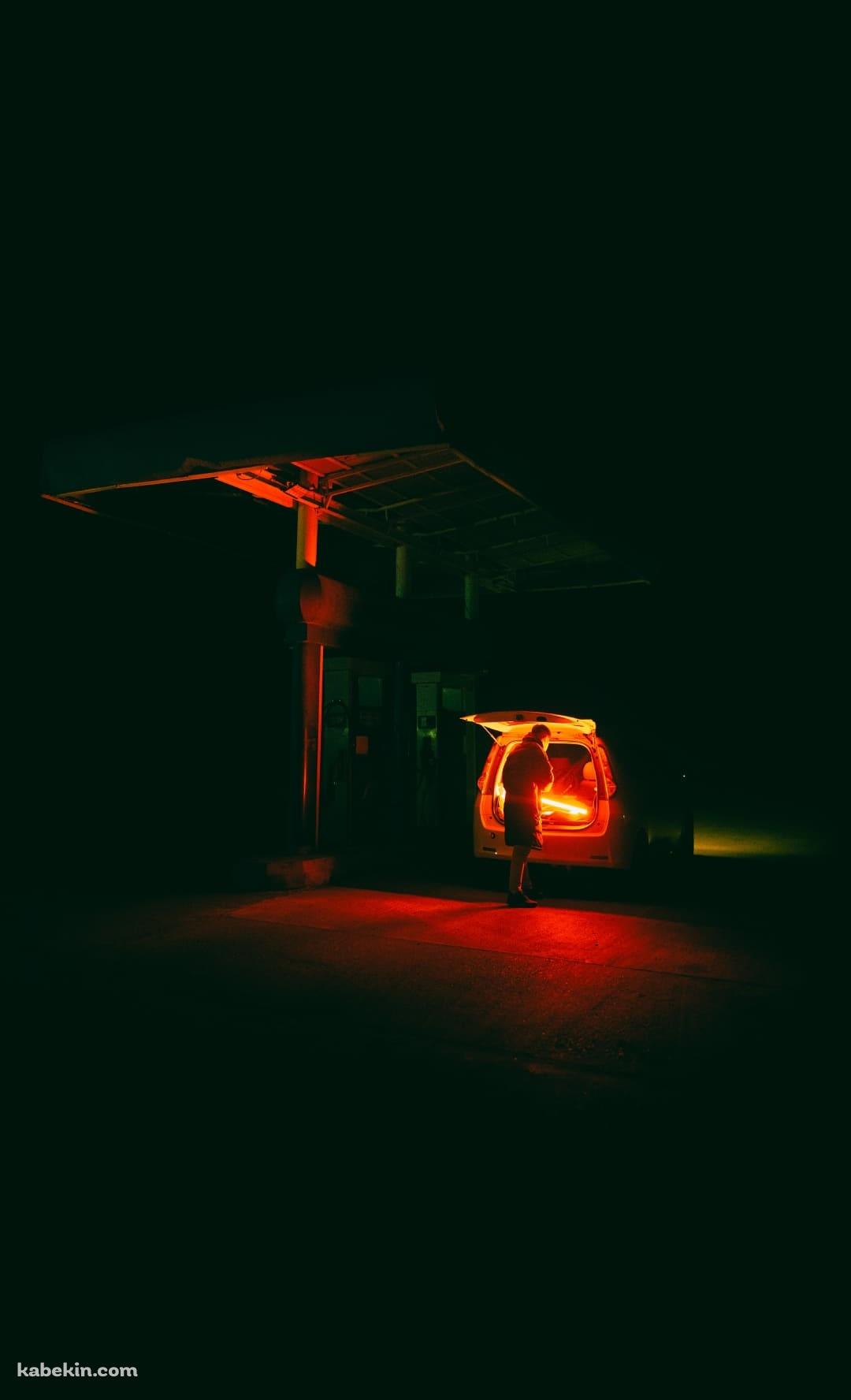 夜 車と人のAndroidの壁紙(1080px x 1776px) スマホ用