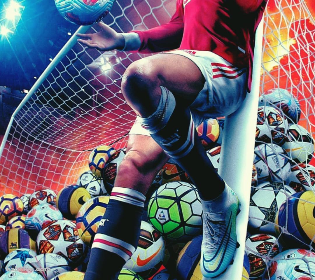 クリスチャーノ・ロナウド CR7 沢山のサッカーボールのAndroidの壁紙(1080px x 960px) スマホ用