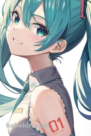 笑いながら振り返るめちゃくちゃかわいい初音ミク ボカロ 01 / ボーカロイドのAndroidの壁紙(320px x 480px) スマホ用