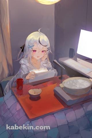 コタツに入って配信をする春水レイ / 鍋 / パソコン / タブレット / バーチャルYoutuber / ファンアート / イラストのAndroidの壁紙(320px x 480px) スマホ用