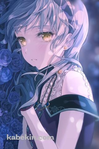 青い薔薇に埋もれる湊友希那(みなと ゆきな）/ バンドリ！ / BanG_Dream! / ファンアート / イラストのAndroidの壁紙(320px x 480px) スマホ用