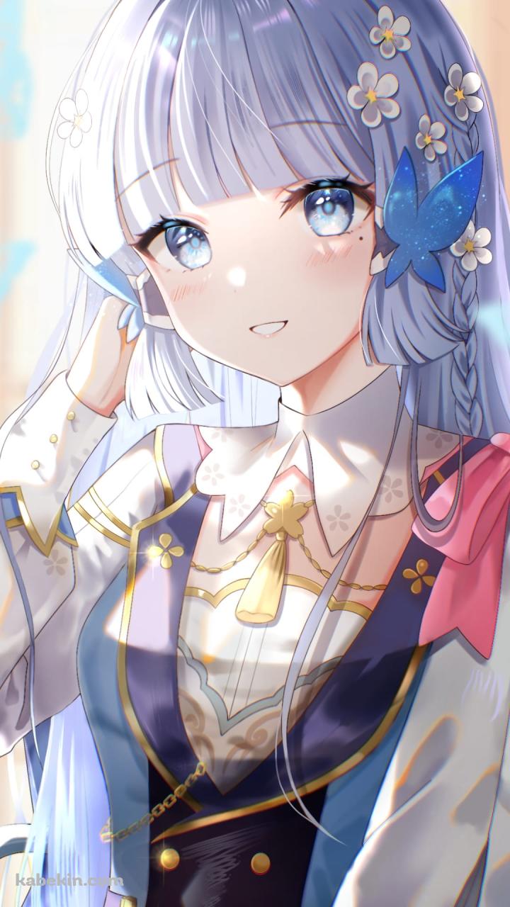 こちらに微笑む神里綾華 / 青い蝶の髪飾り / 原神のAndroidの壁紙(720px x 1280px) スマホ用