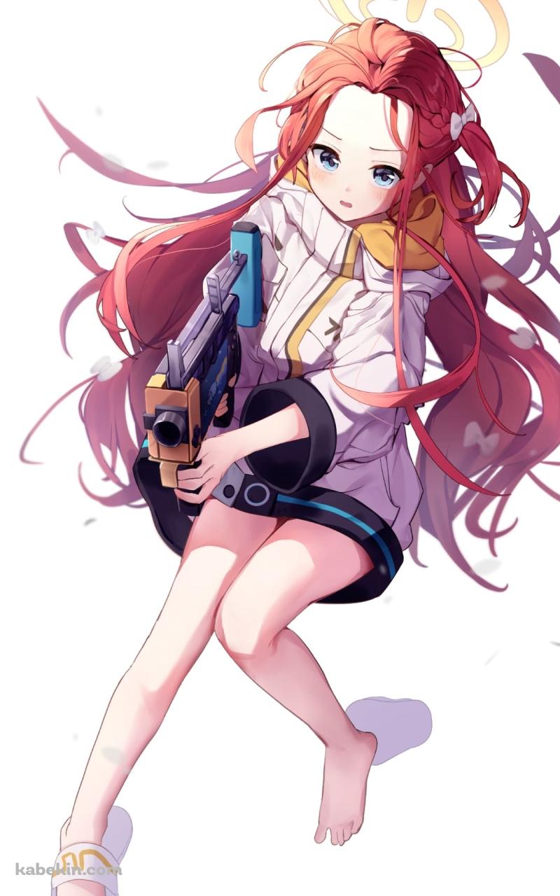 銃をかまえる花岡ユズ / ブルアカ / ブルーアーカイブ / ファンアート / イラストのAndroidの壁紙(800px x 1280px) スマホ用