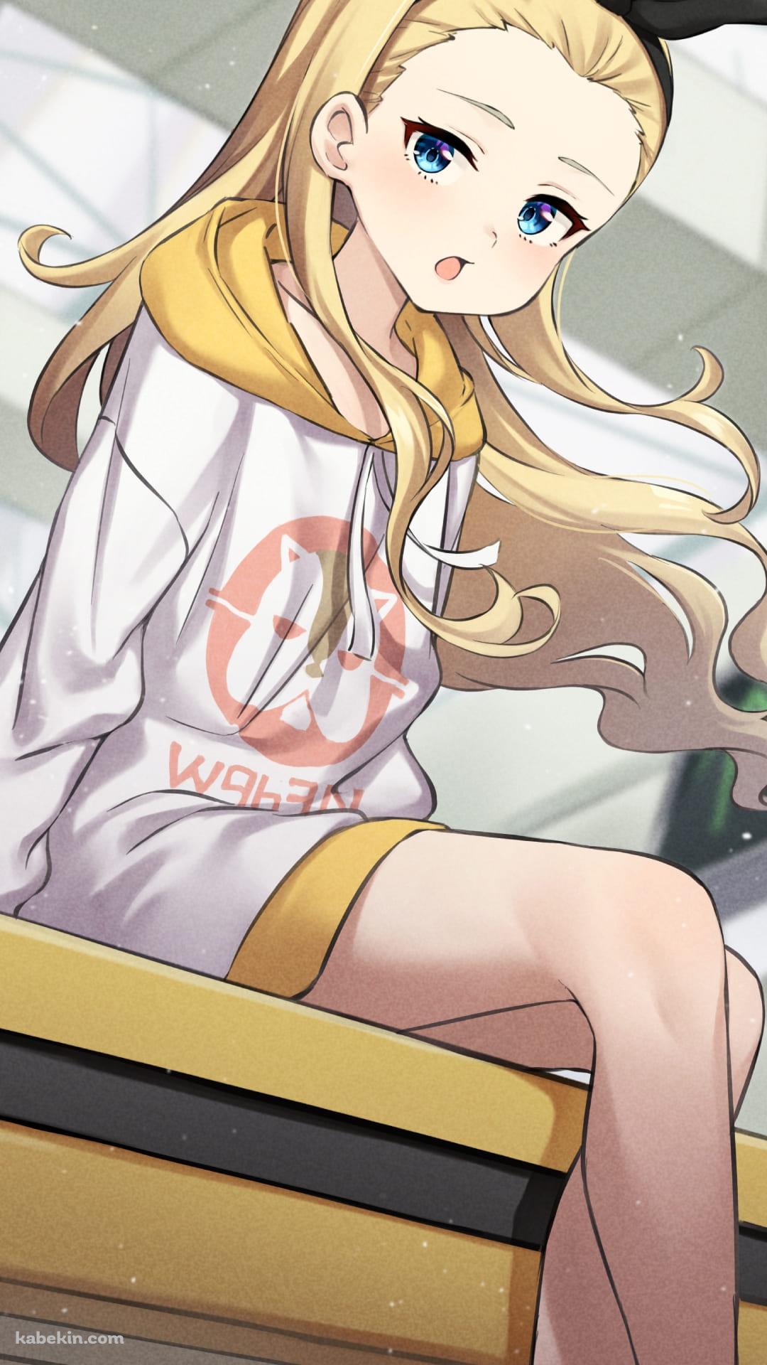 黄色いベンチに座るクルミ / リコリス・リコイルのAndroidの壁紙(1080px x 1920px) スマホ用