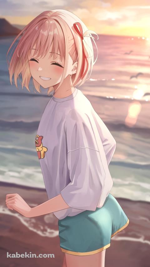 浜辺ではしゃぐ錦木千束(にしきぎちさと) / リコリス・リコイルのAndroidの壁紙(480px x 854px) スマホ用