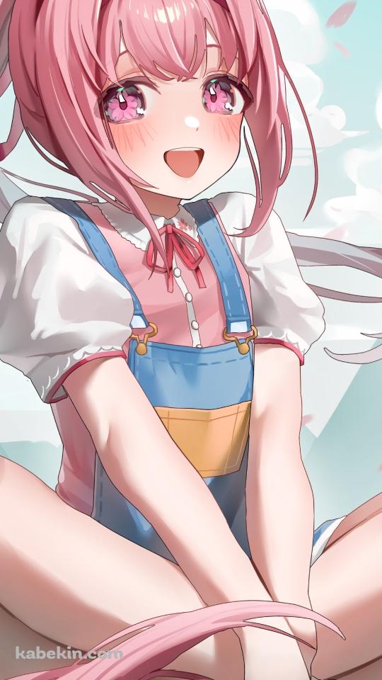 胡坐をかいて笑顔のハルウララ / ウマ娘プリティーダービーのAndroidの壁紙(540px x 960px) スマホ用