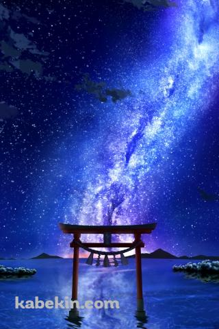 鈴がついた赤い鳥居と天の川 / 銀河のAndroidの壁紙(320px x 480px) スマホ用