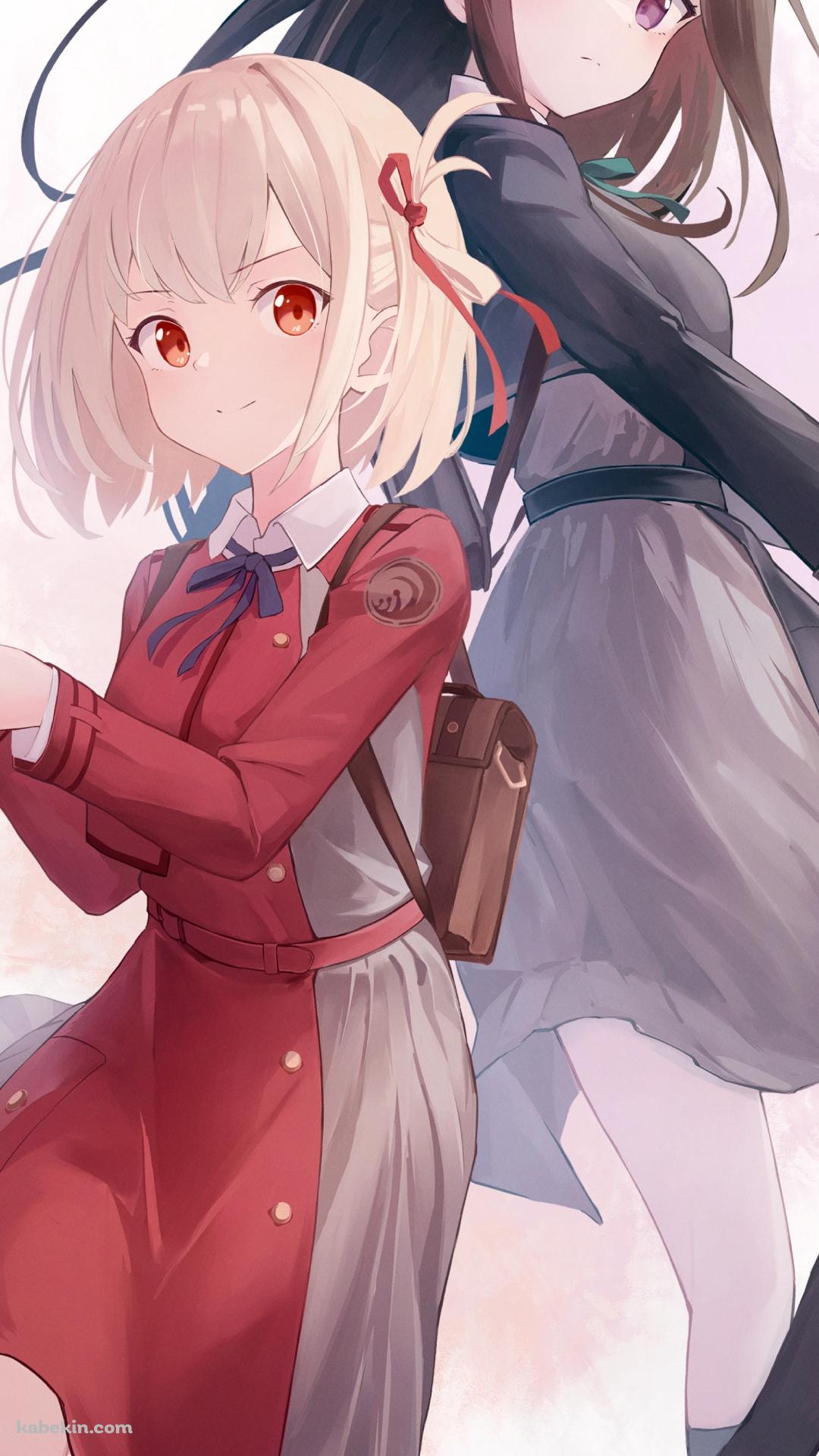 銃をかまえるめちゃくちゃかわいい錦木千束（にしきぎ ちさと）と井ノ上たきな（いのうえ たきな） / リコリス・リコイルのAndroidの壁紙(1080px x 1920px) スマホ用