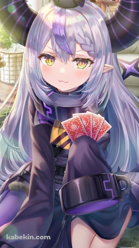 トランプをする可愛いラプラス・ダークネス / ホロライブ / バーチャルYouTuberのAndroidの壁紙(480px x 854px) スマホ用
