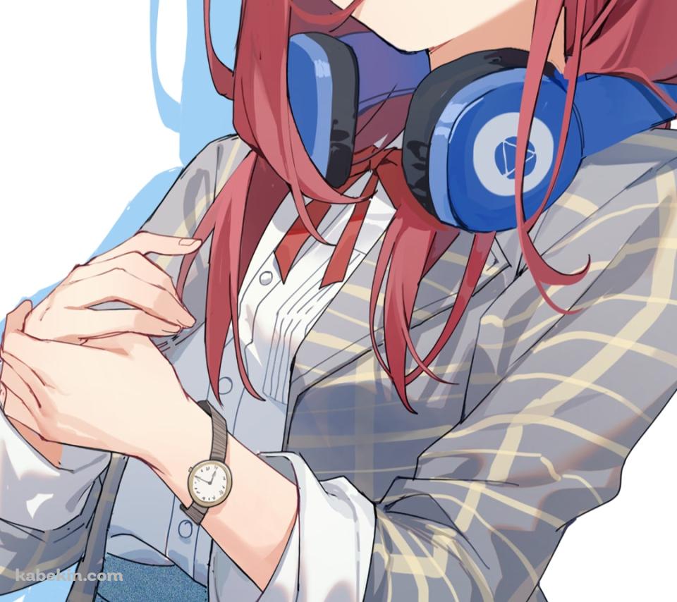 プニプニの中野三玖 / 青いヘッドフォン / 腕時計 / チェックのロングコート / 五等分の花嫁のAndroidの壁紙(960px x 854px) スマホ用