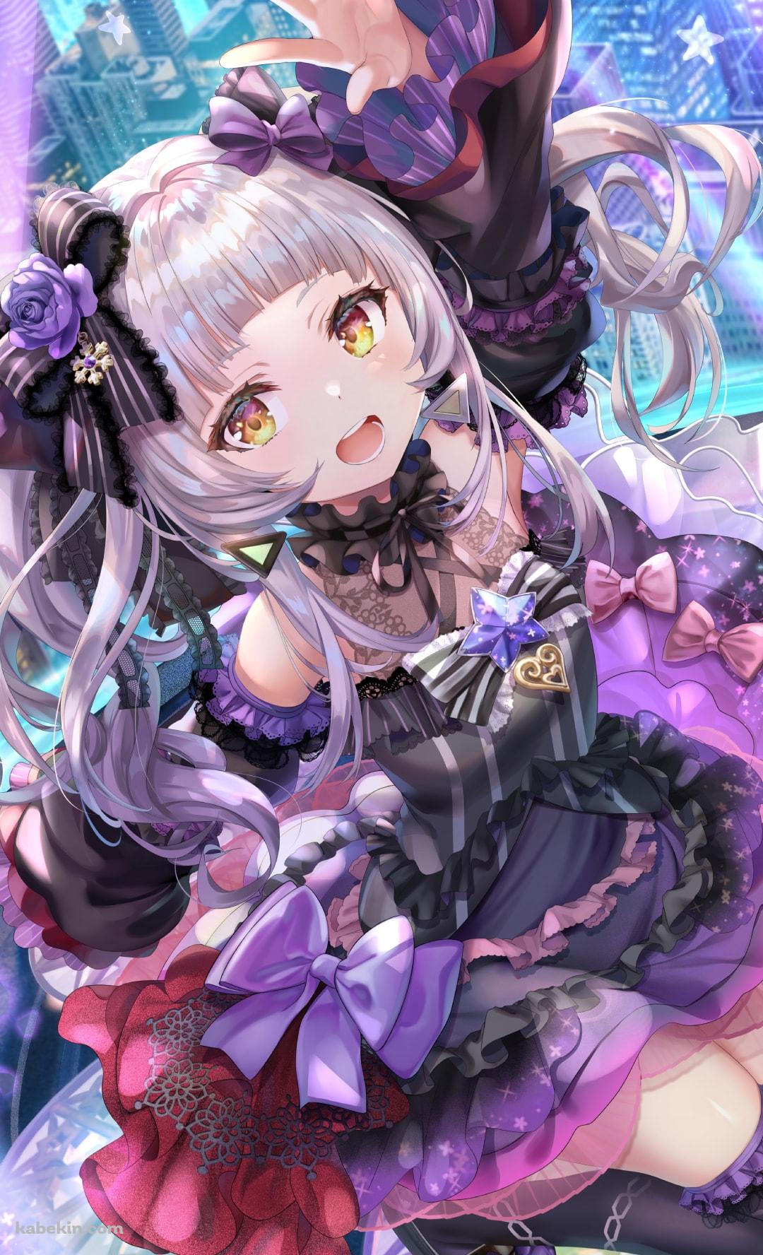 左手を掲げるめちゃくちゃ可愛い紫咲シオン / ホロライブ / バーチャルYouTuberのAndroidの壁紙(1080px x 1776px) スマホ用