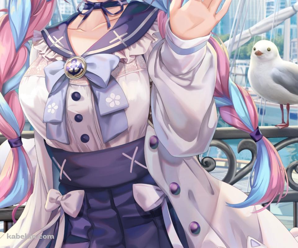 波止場でこちらに手を振る湊あくあ / 可愛い / 手摺にとまるカモメ / 帆船 / スカイツリー / ホロライブ / バーチャルYouTuber / VtuberのAndroidの壁紙(960px x 800px) スマホ用