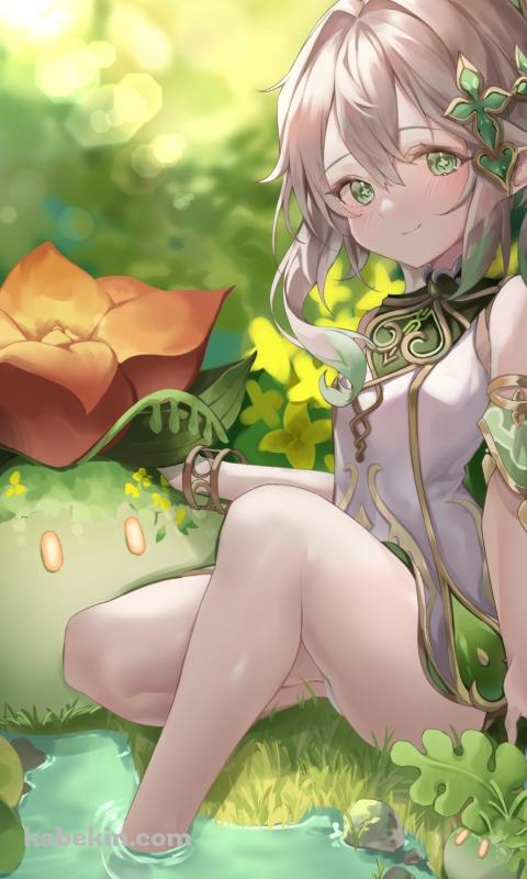 片足を水に浸しこちらを見つめるナヒーダ / スライム / 赤い花 / 原神のAndroidの壁紙(480px x 800px) スマホ用