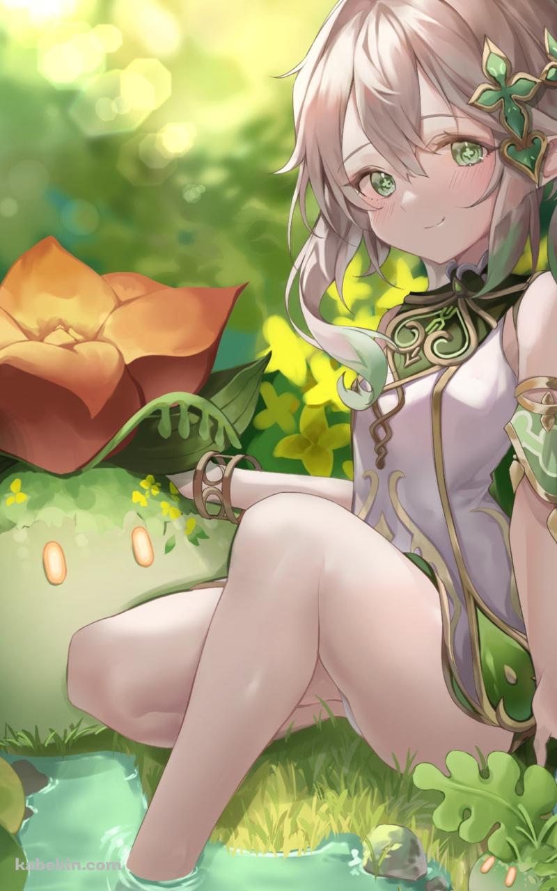 片足を水に浸しこちらを見つめるナヒーダ / スライム / 赤い花 / 原神のAndroidの壁紙(800px x 1280px) スマホ用