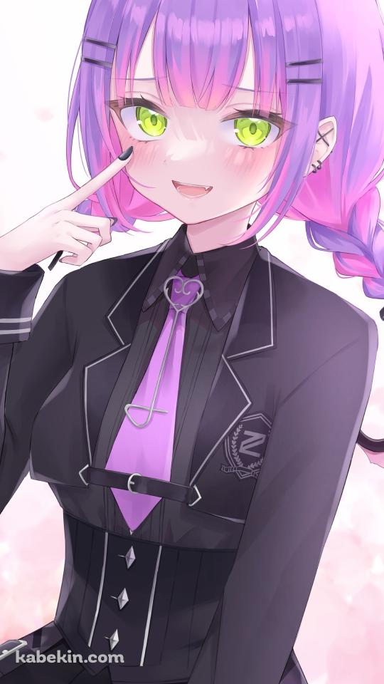 笑顔で目元を指す常闇トワ / ホロライブ / バーチャルYouTuber / VtuberのAndroidの壁紙(540px x 960px) スマホ用