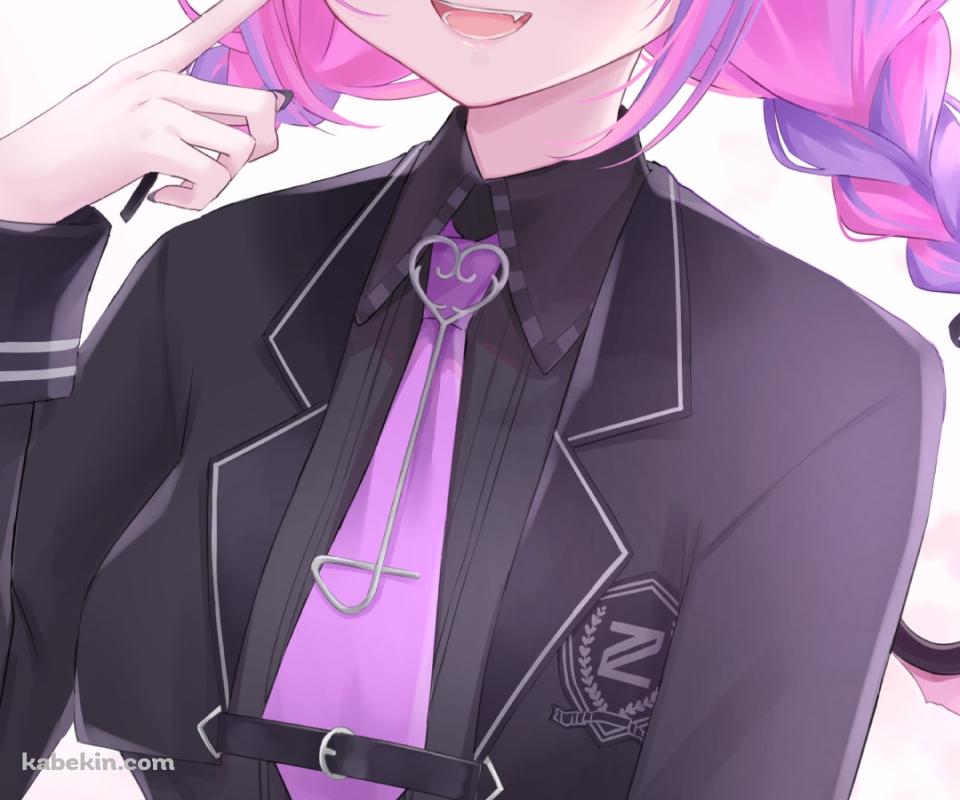 笑顔で目元を指す常闇トワ / ホロライブ / バーチャルYouTuber / VtuberのAndroidの壁紙(960px x 800px) スマホ用