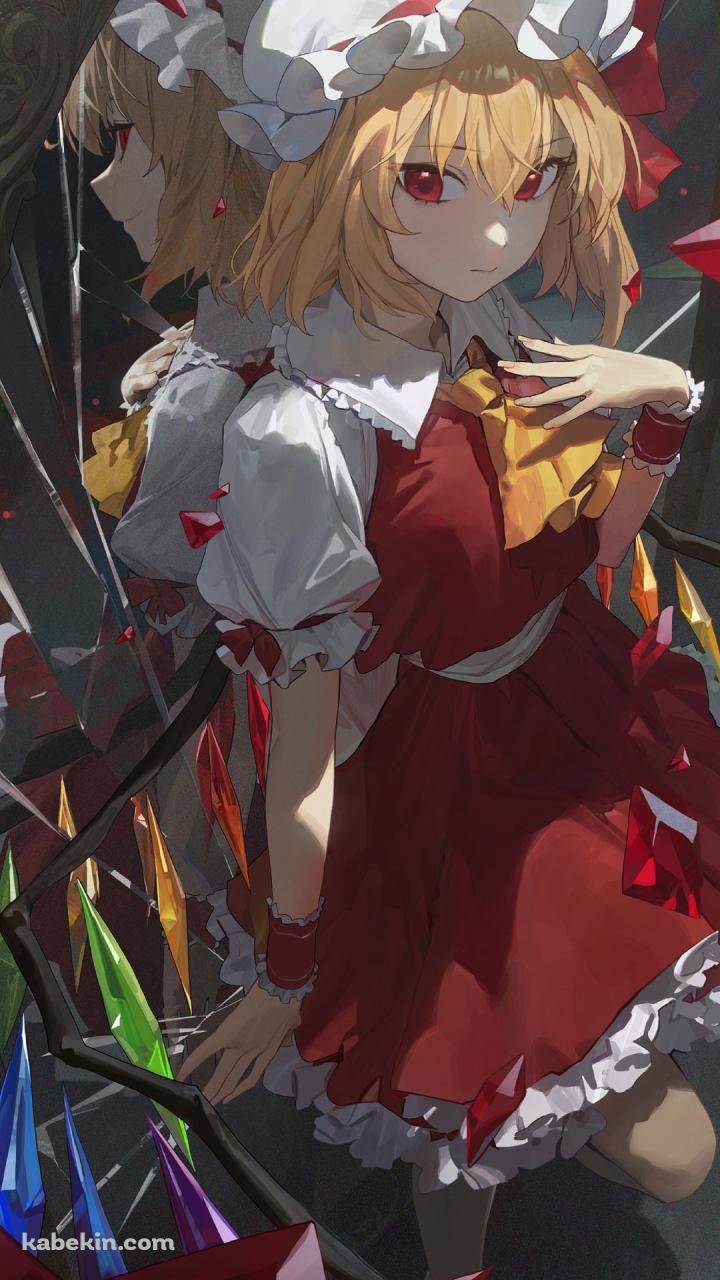 胸元に手をあててこちらを見つめる可愛いフランドール・スカーレット / 黄色いリボン / 東方のAndroidの壁紙(720px x 1280px) スマホ用