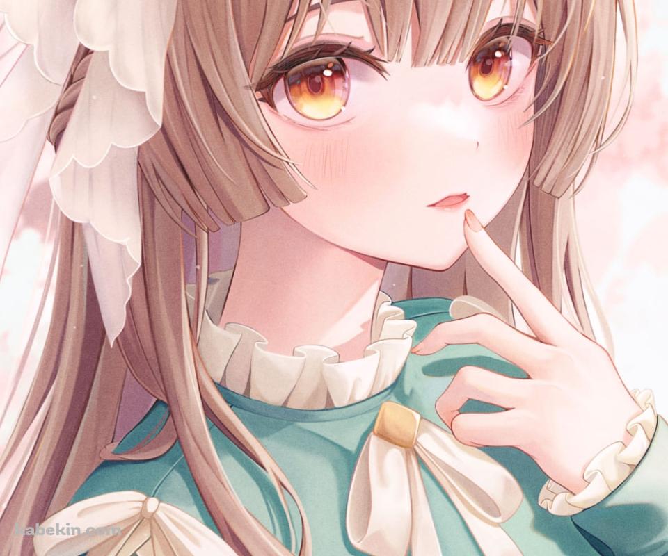 淡い緑色の洋服を着て口元に指をあてるサトノダイヤモンド / ウマ娘プリティーダービー / イラスト / ファンアートのAndroidの壁紙(960px x 800px) スマホ用