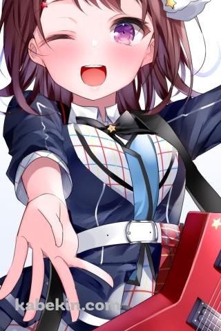 赤いギターを弾きウィンクをする戸山香澄 / バンドリ！ / BanG Dream! / イラスト / ファンアートのAndroidの壁紙(320px x 480px) スマホ用