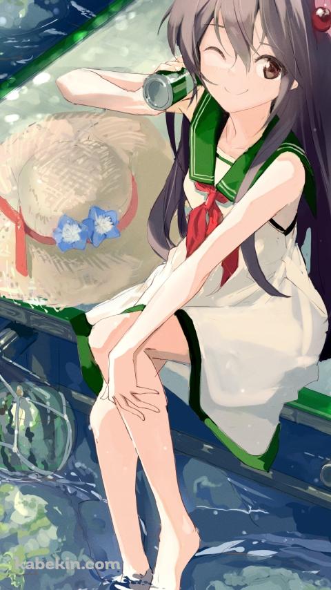 川に足を浸して休憩している如月 / スイカ / 麦わら帽子 / 艦隊これくしょんのAndroidの壁紙(480px x 854px) スマホ用
