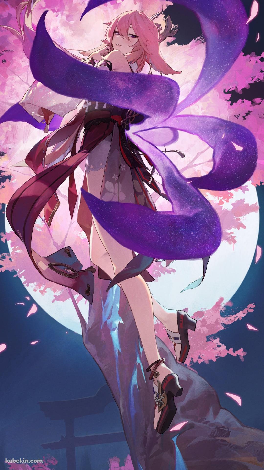 桜の木に登る八重神子 / 満月 / 原神のAndroidの壁紙(1080px x 1920px) スマホ用