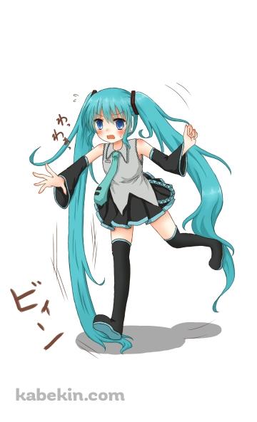 髪を踏んでビィーンとなる初音ミク / ボカロ / ボーカロイドのAndroidの壁紙(360px x 592px) スマホ用