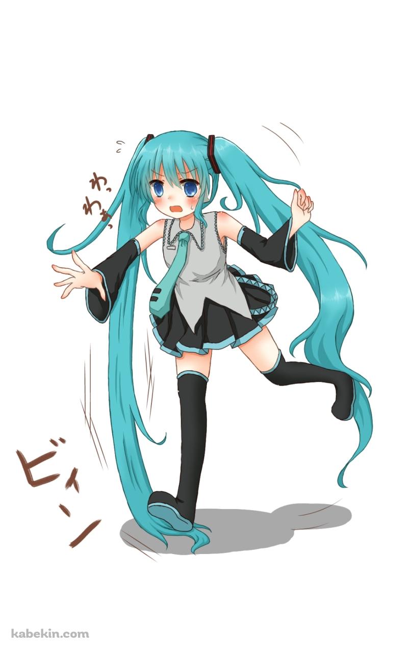 髪を踏んでビィーンとなる初音ミク / ボカロ / ボーカロイドのAndroidの壁紙(800px x 1280px) スマホ用