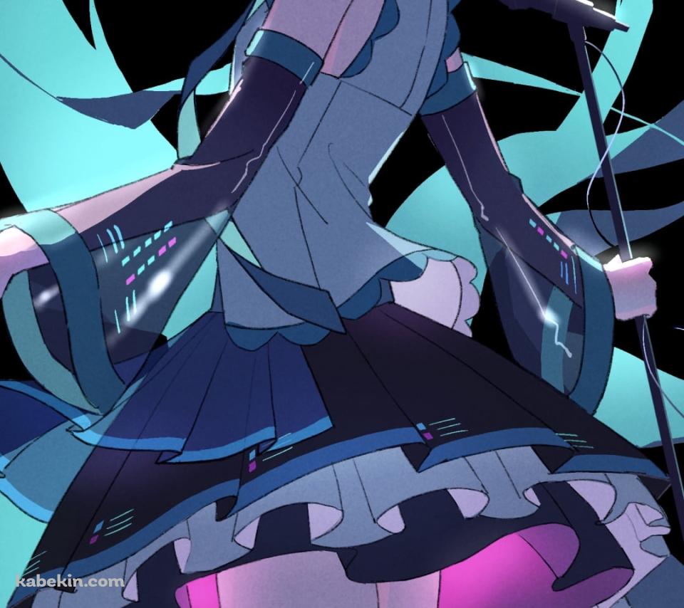 暗がりでマイクスタンドを持ち振り返る可愛い初音ミク / ボカロ / ボーカロイドのAndroidの壁紙(960px x 854px) スマホ用