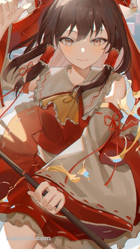 お札と棒を持つ可愛い博麗霊夢 / 赤 / 東方のAndroidの壁紙(480px x 854px) スマホ用