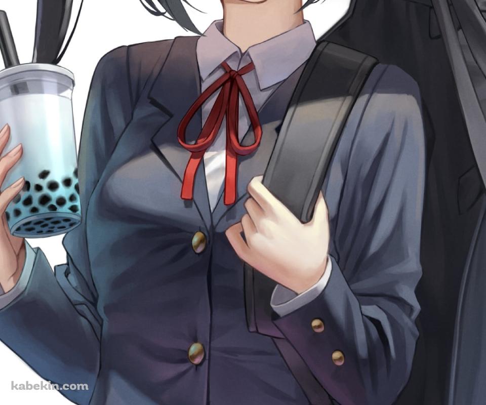 タピオカジュースを持つ制服姿の可愛い中野梓（なかの あずさ） / けいおん!のAndroidの壁紙(960px x 800px) スマホ用