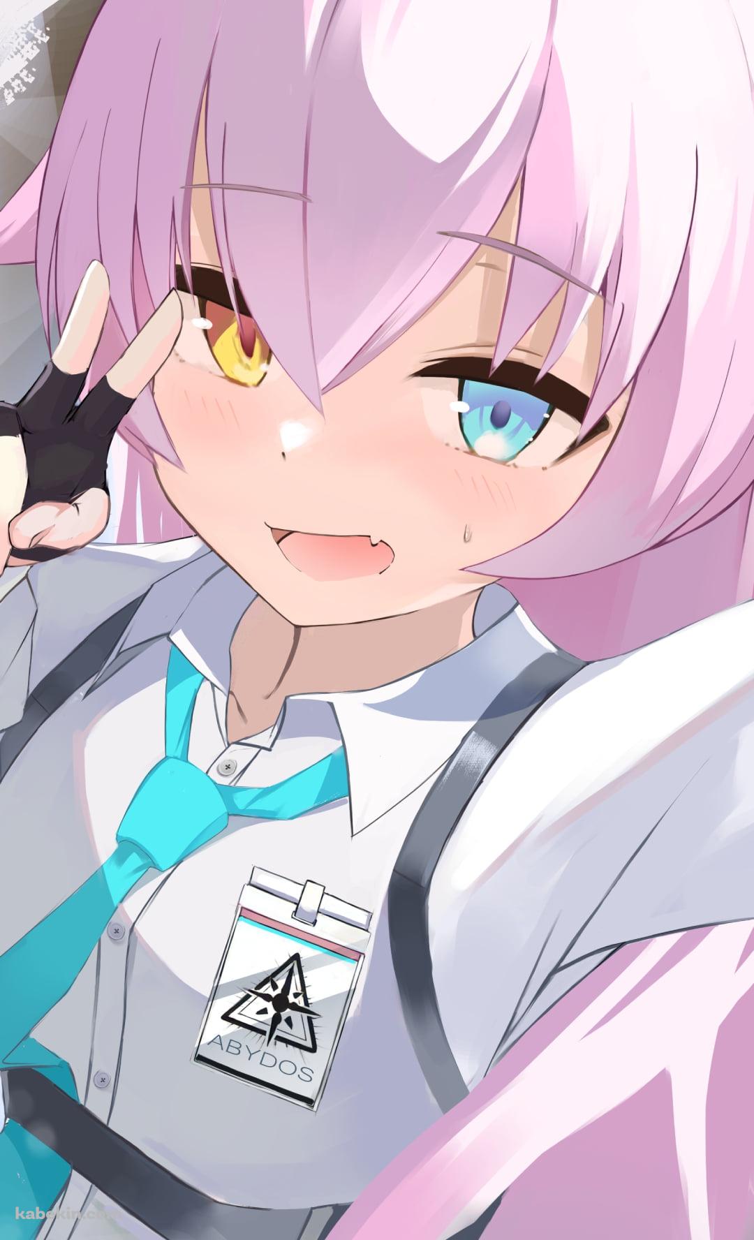 セルフィーを撮る小鳥遊ホシノ / ブルアカ / ブルーアーカイブのAndroidの壁紙(1080px x 1776px) スマホ用