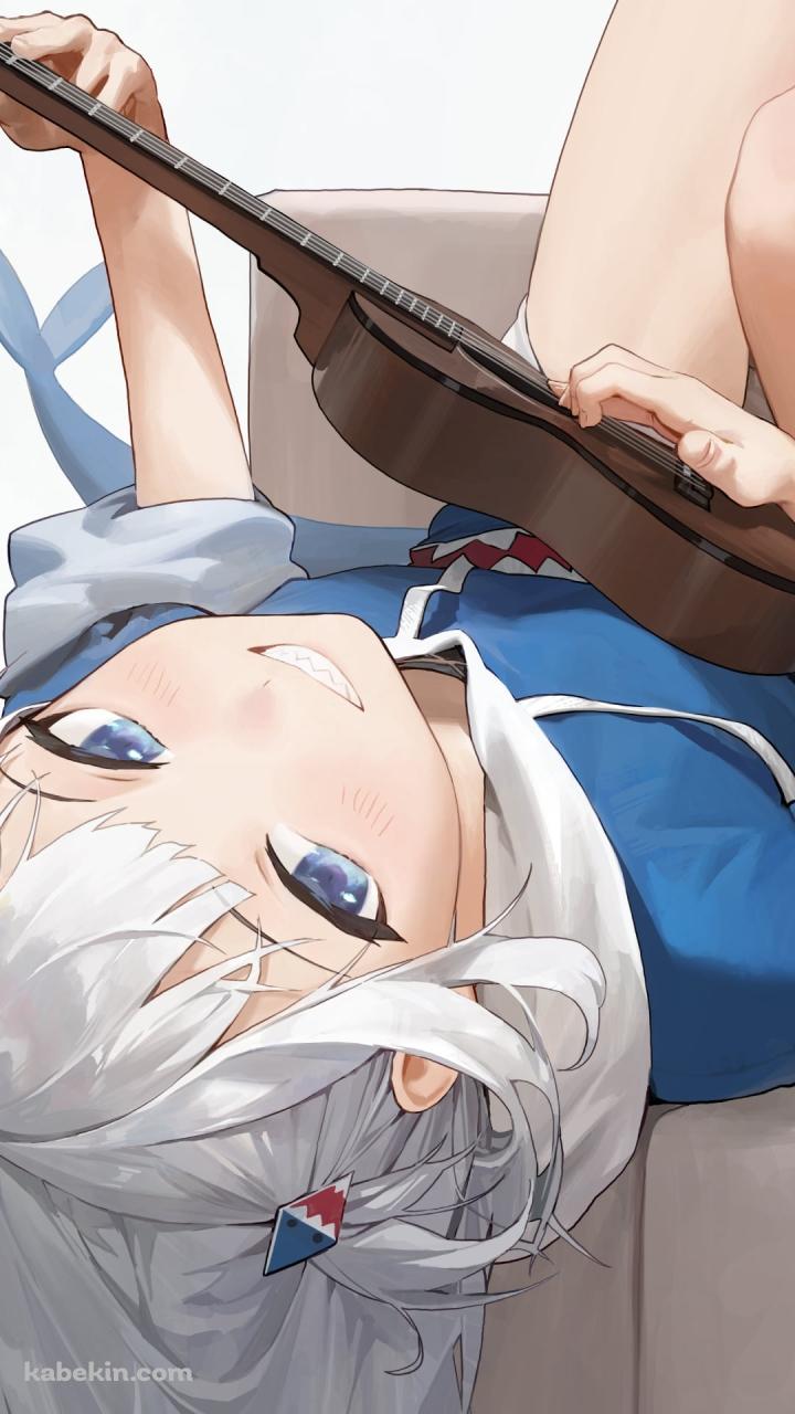 寝ながらウクレレを弾くがうる・ぐら / 可愛い / ホロライブ / バーチャルYouTuber / VtuberのAndroidの壁紙(720px x 1280px) スマホ用