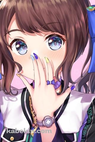 左手で顔を隠すトーセンジョーダン / カラフルなネイル / ウマ娘プリティーダービーのAndroidの壁紙(320px x 480px) スマホ用