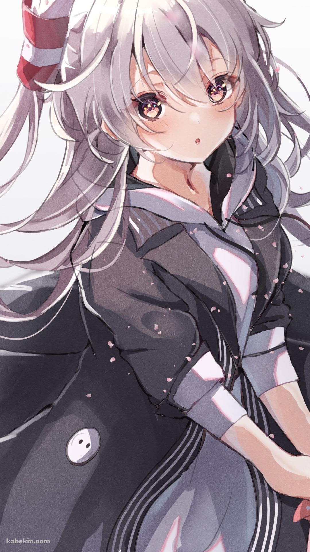 ピンクの花びらが舞う中でこちらを見つめる可愛い天津風（あまつかぜ） / 艦隊これくしょんのAndroidの壁紙(1080px x 1920px) スマホ用