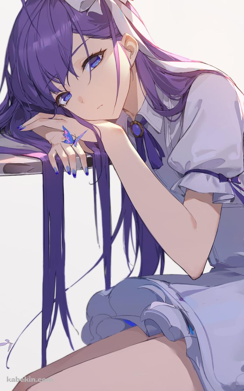 机にもたれこちらを見つめる可愛いメルトリリス / fate/extraのAndroidの壁紙(800px x 1280px) スマホ用