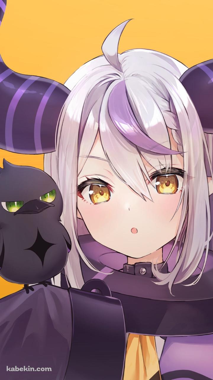 クロウを右腕に乗せるラプラス・ダークネス / ホロライブ / バーチャルYouTuber / VtuberのAndroidの壁紙(720px x 1280px) スマホ用